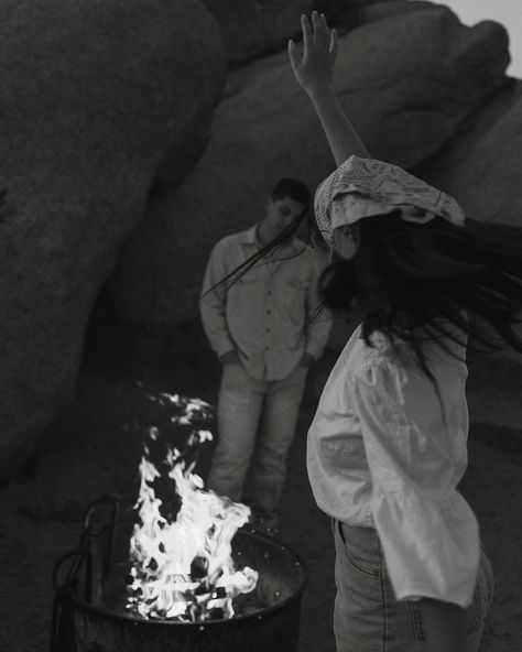 Dancing around the campfire in Joshua Tree 🏜️ Around The Campfire, Slow Dance, Joshua Tree, Campfire, Dancing