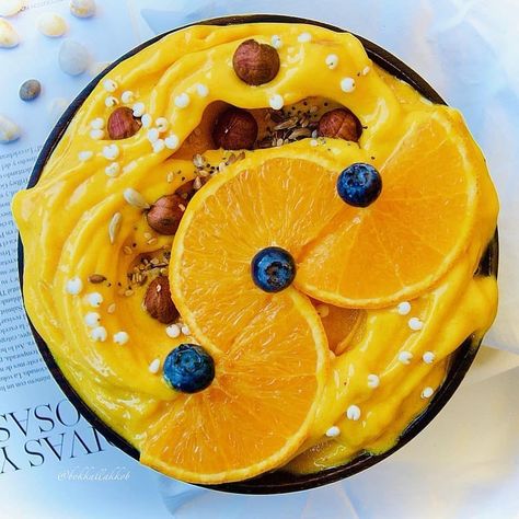 Healthy Omlet Recipes, Tangerine Smoothie, Orange Smoothie Bowl, Puffed Millet, Orange Pictures, Omlet Recipes, Papaya Smoothie, Orange Things, Food Platter