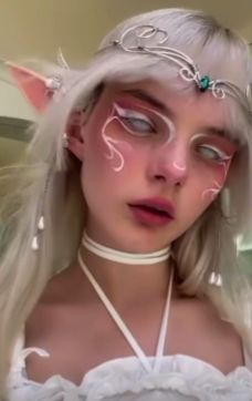 Dark Fairy Makeup, Most Paused Movie Scenes, Cool Makeup Looks, Ethereal Makeup, Fairy Makeup, Elf Makeup, Eye Makeup Designs, Makeup Eye Looks, Cute Makeup Looks