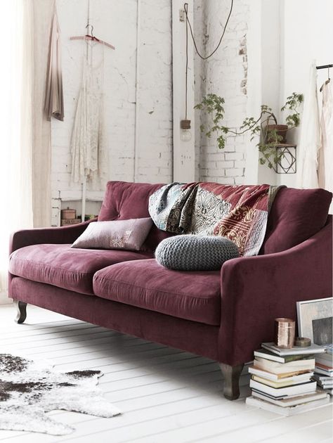 plum sofa. Love the colors Rosa Sofa, Red Couch, Pink Sofa, Bohol, A Living Room, Home Fashion, Brick Wall, Sofa Design, Home Decor Accessories