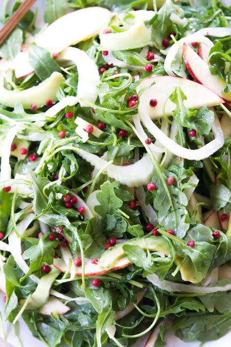 Arugula Apple Salad, Fennel Apple Salad, Fennel And Apple Salad, Green Apple Salad, Apple Salad Recipe, Snicker Apple Salad, Fennel Slaw, Fennel Recipes, Apple Salad Recipes