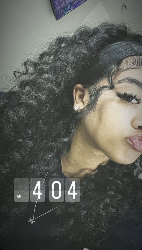 Bandbabyliah Pictures, Mixed Girl Hairstyles, Latina Hair, Pretty Dark Skin, 2024 Board, Mixed Curly Hair, Everyday Hair, Quick Natural Hair Styles, Pretty Accessories