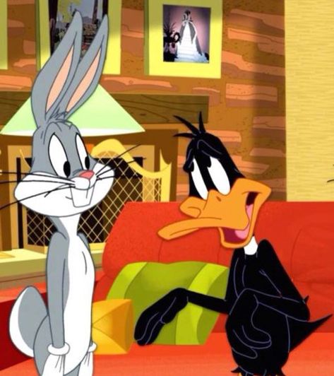 Bugs Bunny & Daffy Duck Daffy Duck Pfp, Bugs Bunny X Daffy Duck, Daffy And Bugs, Bugs And Daffy, Bugs Bunny Costume, Bugs Bunny Cartoon, Duck Pfp, Larva Cartoon, Bugs Bunny Cartoons