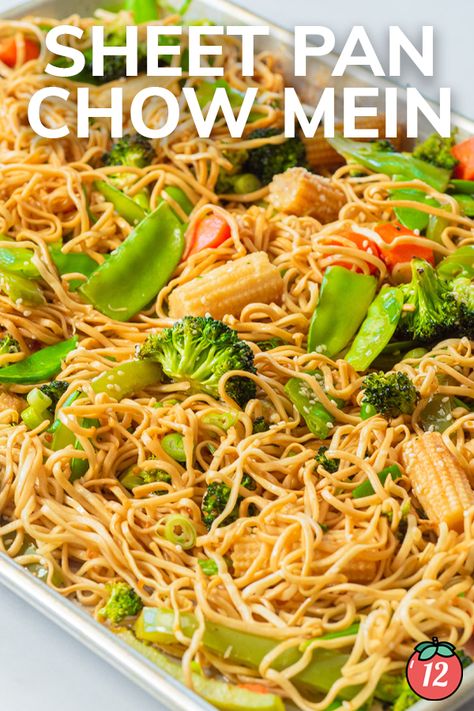 Saucy Noodles, Tomatoes Recipes, Crispy Noodles, Chow Mein Recipe, Dinner Favorites, Top Ramen, Main Entrees, Baby Corn, Chicken Chow Mein