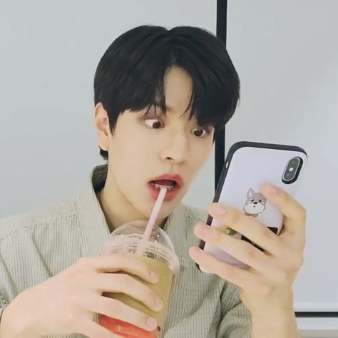 Kim Seungmin Funny, Funny Skz Icons, Seungmin Icons Funny, Seungmin Memeable, Skz Memeable, Seungmin Skz Icons, Seungmin Funny, Funny Pictures For Kids, Pop Stickers