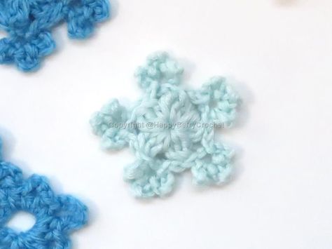 Free Crochet Snowflake Patterns, Crochet Snowflake, Christmas Crochet Patterns Free, Crochet Snowflake Pattern, Crochet Earrings Pattern, Crochet Christmas Decorations, All Free Crochet, Crochet Snowflakes, Crochet Stars