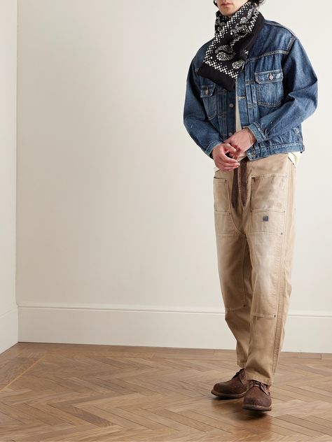 visvim's 'Social Sculpture 101' jacket is cut from rigid denim that's faded and splattered with paint to give the look of authentic workwear. It has a slightly loose cut with contrast topstitching and two flap pockets at the chest. Mens Vintage Workwear Style, Jim Morrison Style Fashion, Denim Work Jacket Outfit, Ametora Style, Visvim Style, Denim Jacket Outfit Mens, Visvim Christo, Carhartt Outfits, Business Casual Denim