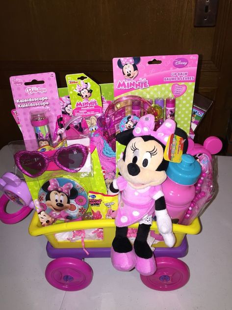 Minnie Mouse gift basket. To place an order please visit my FB page. https://www.facebook.… | Minnie mouse gifts, Minnie mouse easter basket, Baby girl gift baskets Minnie Mouse Birthday Gift Ideas, Minnie Mouse Gift Ideas, Minnie Mouse Easter Basket, Minnie Mouse Gifts, Creative Easter Baskets, Baby Easter Basket, Baskets Ideas, Girl Gift Baskets, Girls Easter Basket