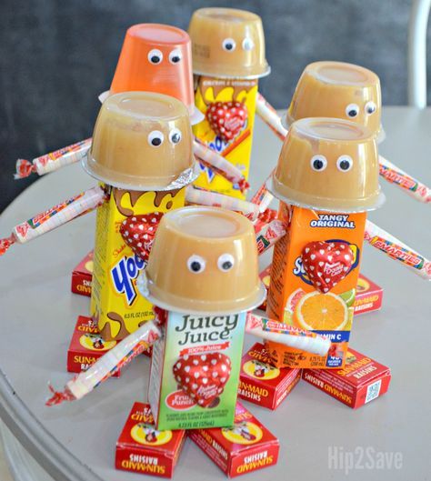 Juice Box Robot, Robot Valentines, Valentines Day Friends, Valentines Robots, Diy Christmas Treats, Box Robot, Valentines Treats, Kids Valentines Day, Valentines Snacks