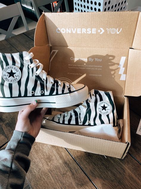 Converse Shoes Aesthetic Platform, Zebra Converse Outfit, Platform Converse Zebra, Zebra Print Platform Converse, Zebra Print Converse Platform, Platform Converse Cheetah, Zebra Print Converse, Zebra Converse, Preppy Shoes