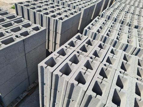 Paver Molds, Direct Painting, Brick Molding, Concrete Block, Wallpaper Doodle, Concrete Molds, Concrete Projects, Construction Design, Concrete Blocks