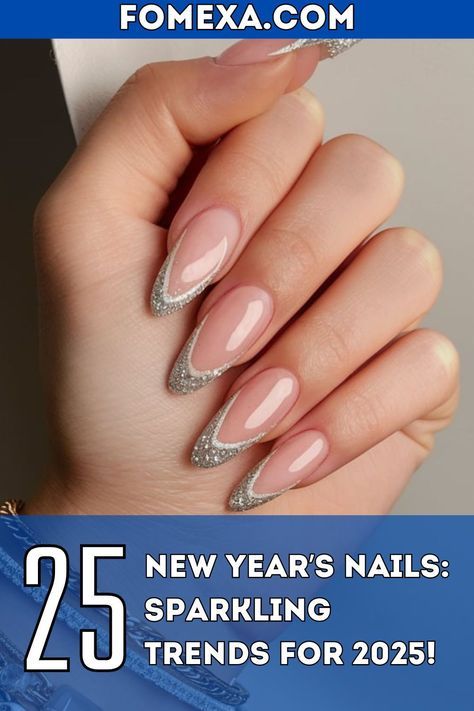 New Years Nail Designs Short, New Years Eve Nails Ideas, Gold Holiday Nails, New Years Nail, Short Red Nails, Nails 2025, New Year Nail, New Years Nail Art, 2025 Trends