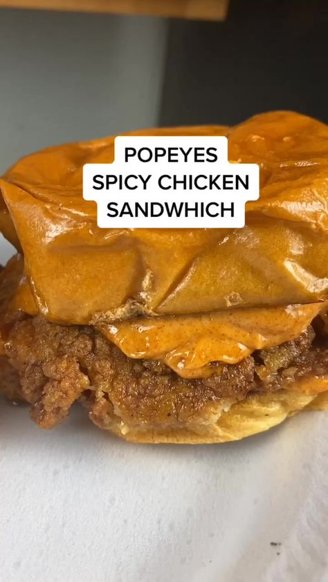 Popeyes Spicy Chicken Sandwich, Spicy Chicken Sandwich Recipe, Spicy Chicken Sandwich, Chicken Sandwich Recipe, Sandwhich Recipes, Monte Cristo Sandwich, Recipe Tiktok, Spicy Chicken Sandwiches, Chicken Sandwich Recipes