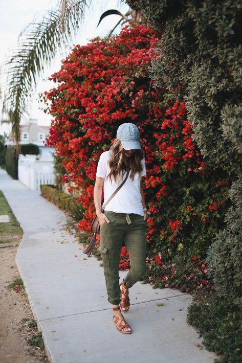 Processed with VSCO with a6 preset Merricks Art, Casual Summer Pants, Olive Pants, Basic White Tee, And So It Begins, Summer Outfits For Moms, All Jeans, Mama Style, Summer Pants