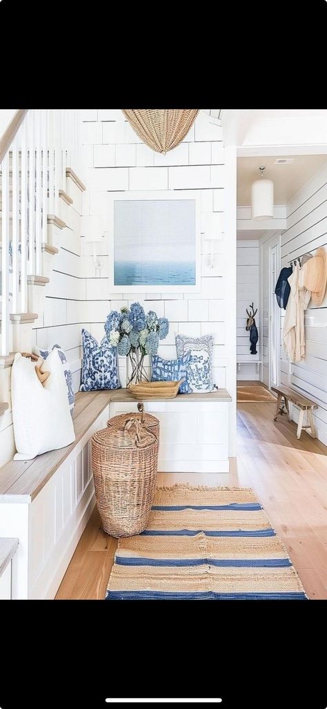 Beach House Entryway Ideas, House Entryway Ideas, Coastal Entryway Ideas, Beach House Entryway, House Entryway, Calm Coastal, Coastal Entryway, Welcoming Entryway, Entrance Way