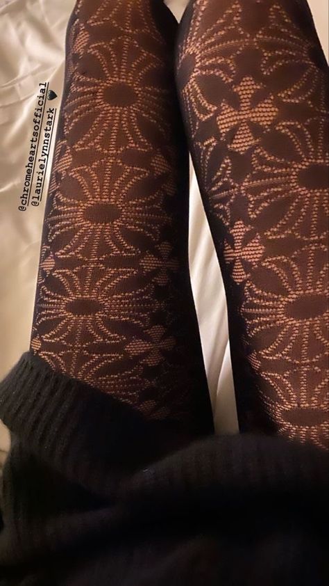 Funky Tights, Heart Tights, Autumn In New York, Chrome Hearts, Looks Style, Style Chic, Dream Clothes, No. 2, Autumn Winter Fashion