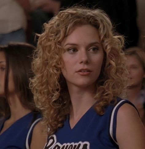 One Tree Hill Gilmore Girls Meme, Steven Hyde, Hilarie Burton, Peyton Sawyer, Horseshoe Bay, Sports Aesthetic, Tree Hill, One Tree Hill, Clean Face