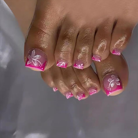 White Flower Press on Toenails Short Square French Tips Fake Toe Nails Nude Floral Designs False Toe nails Full Cover Glue on Toenails Summer Glossy Acrylic Toe Nails for Women DIY Manicure 24Pcs #affiliatelink French Tip Toenails With Design, Toe Nail Designs For Summer 2024, French Tip Toes With Flower, Short Square French Tips, Square French Tips, Toenails Summer, Toes Ideas, French Tip Toes, Press On Toenails