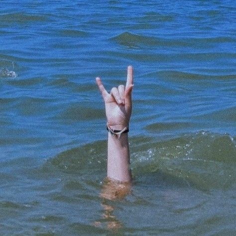 sea aesthetic, grunge aesthetics Grunge Water Aesthetic, Summer Rock Aesthetic, Sea Grunge Aesthetic, Zane Core Aesthetic, Grunge Ocean Aesthetic, Surfer Rock Aesthetic, Ocean Hippie Aesthetic, Punk Beach Aesthetic, Sawyer Core Aesthetic