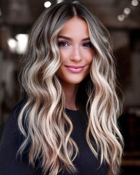 Bright Ash Brown Hair with Front Highlights Hair With Front Highlights, Brown Hair With Front Highlights, Blonde Front Highlights, Blonde Back, Ombré Balayage, Long Auburn Hair, Champagne Hair, Front Highlights, Money Pieces