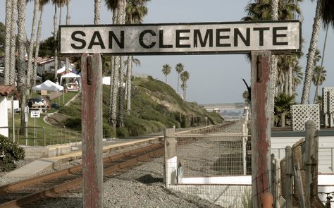 Del Mar San Clemente Street | San Clemente Beach Trail San Clemente Aesthetic, San Clemente Beach, Beach Tattoo, San Clemente, Where The Heart Is, Family Favorites, Summer House, Southern California, Day Trip