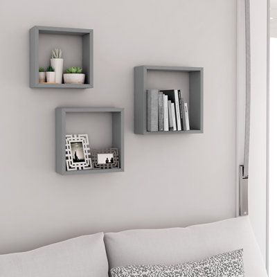 Simple Living Room Decor, Bedroom Furniture Makeover, White Room Decor, Interior Design Per La Casa, Wall Shelf Decor, Cube Shelves, Wall Shelves Design, Disney Home Decor, Shelf Decor