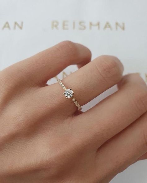 Minimal Wedding Rings, خواتم خطوبة, Small Engagement Rings, Cute Promise Rings, Couple Ring Design, Pretty Engagement Rings, Cute Engagement Rings, Future Engagement Rings, Gold Rings Fashion