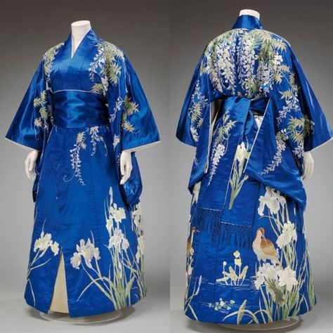 Kimono Men Fashion, Kimono Men, Kimono Traditional, Western Style Dresses, Tea Gown, Blue Kimono, Kimono Design, Evolution Of Fashion, Womens Kimono