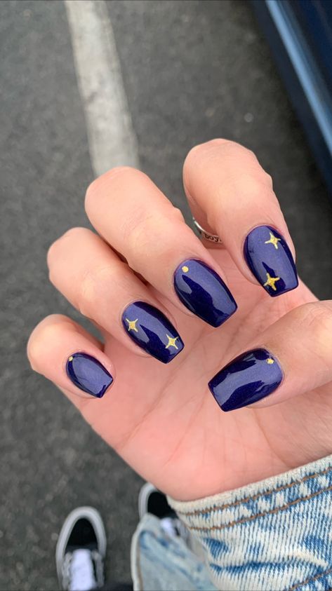 Dark Star Nails, Blue Star Nail Designs, Dark Blue Nails With Stars, Dark Blue Nails With Gold, Dark Blue Star Nails, Space Themed Nails, Night Sky Nails, Acrylics Coffin, Blue Star Nails