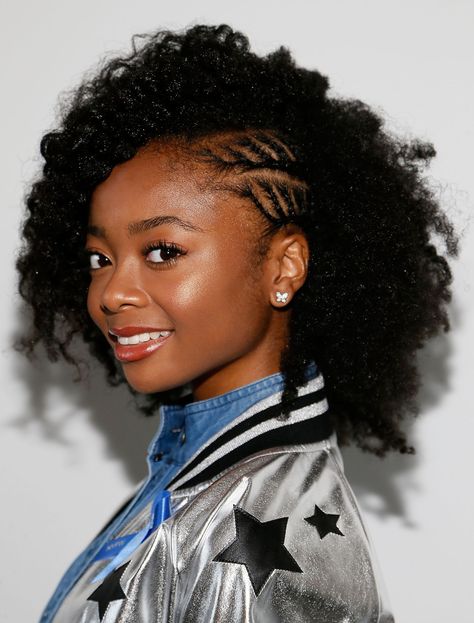 Braided Faux-Hawkgoodhousemag Braided Afro, Braid Curls, Cute Natural Hairstyles, Hacks Beauty, Natural Hairstyles For Kids, Girls Natural Hairstyles, Curly Afro, Natural Hair Styles Easy