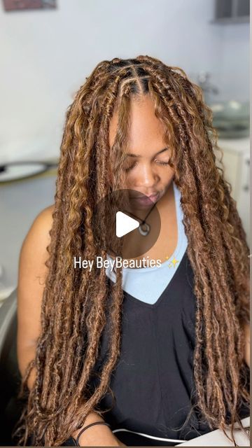 Faux locs Stylist ✨Nini.Bey on Instagram: "I did two touch ups yesterday for Touch up Tuesday !  Same color #30 with a blend of #4 . Do you love the longevity of faux locs ? 
•
•
•
#hairstylist #fauxlocschicago #boholocschicago #boholocs #goddesslocs #chicagolocs #retwist #color #fallcolors" Boho Locs, Goddess Locs, Faux Locs, Touch Up, Locs, Fall Colors, Hair Stylist, Ups, Twist