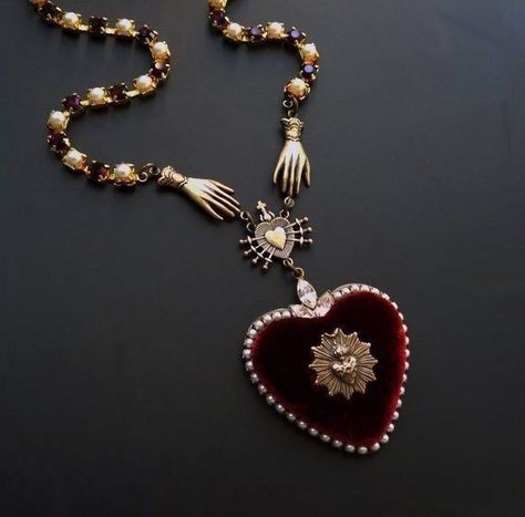 Dope Jewelry, Funky Jewelry, Jewelry Lookbook, A Necklace, A Cross, Jewelry Inspo, Dream Jewelry, Sacred Heart, Pretty Jewellery