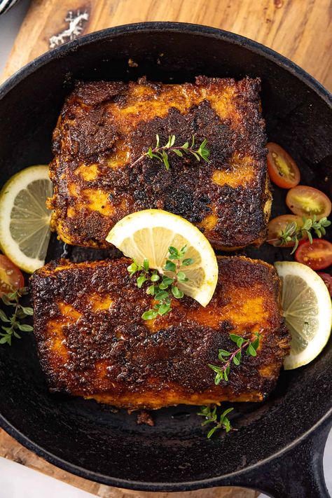 This Blackened Mahi Mahi is an easy and spicy recipe, ready in under 15 minutes. Perfect for busy weeknights or special occasions. Enjoy it grilled, baked, or in fish tacos. Try it pan-seared for a delicious sandwich. Ideal for any fish lover! Mani Mahi Recipes, Mahi Recipes, Blackened Mahi Mahi, Mahi Mahi Fish Tacos, Mahi Mahi Recipe, Mahi Mahi Recipes, Mahi Fish, Beach Meals, Dinner Entrees