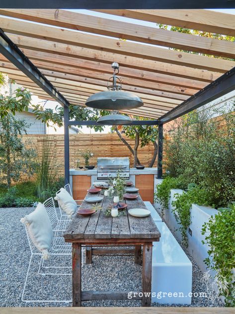 A Garden for Wolf-Time & Entertaining — Growsgreen Landscape Design Terrasse Med Tak, Hardscaping Ideas, Arizona Backyard, Backyard Dining, Terrasse Design, Hardscape Design, Pergola Design, Backyard Pergola, Landscape Designs