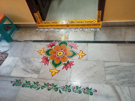 Oil Paint Rangoli On Floor, Painting Rangoli Design, Gadapa Designs, Rangoli Painting, Door Rangoli, Baby Mehndi, Merry Christmas Song, Colour Rangoli, Baby Mehndi Design