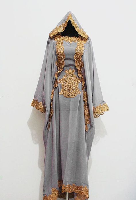 Moroccan kaftan. Inspired Igen garb. Desi Birthday, Moroccan Purple, Hijab Hoodie, Hebrew Clothing, Arabic Clothing, Kaftan Style, Bday Gift, Waist Coat, Mode Abaya