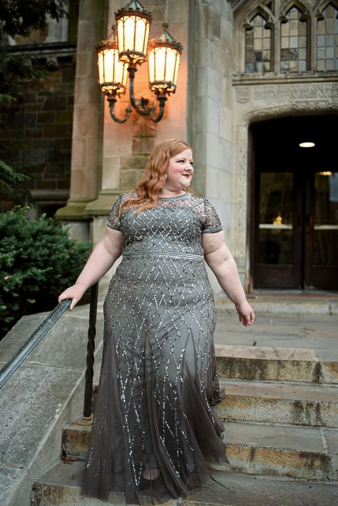 Adrianna Papell Cap Sleeve Beaded Gown in Lead in the size 20 Shimmering Gown, Mother Of The Bride Plus Size, June Dress, Grey Gown, Funny Chat, Short Prom Dresses, Plus Size Gowns, Stunning Prom Dresses, Mob Dresses