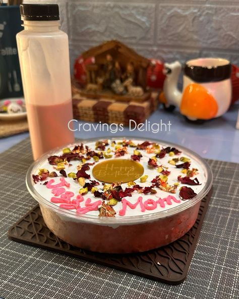 🌹🥛Soaked in sweetness and sprinkled with love! This Rose Milk Tres Leches Cake is a dreamy blend of rich flavors, rose petals, pistachios and golden elegance—perfect for celebrating any occasion!💖✨ ————————————————————————————— #recipebycravingsdelight #trendycakes #bentocake #tresleches #treslechescake #treslechescakes #rosemilkcake #rosemilktresleches #cakeartist #homebaker #cakes #homebakerinchennai #chennaihomebaker #foodphotography #chennaifood #shampabolar #kamaljitsr #cravings_deligh... Sprinkled With Love, Leches Cake, Rose Milk, Tres Leches Cake, Tres Leches, Rose Petals, Pistachio, Sprinkles, Food Photography