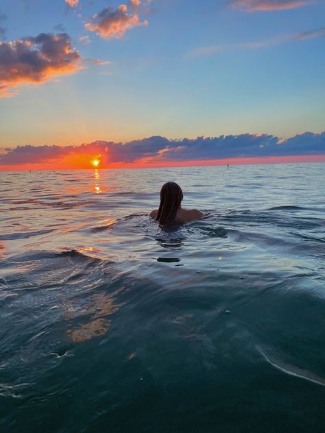 sunset // lake // swimming Sunset Swim Pictures, Lake Swimming Aesthetic, Lake Inspo Pics, Sunset Lake Pictures, Sunset Swimming, Swim Inspiration, Lake Pics, Camping Photos, Sunset Swim