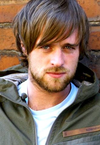 just so you all know- this is my new BBC obesssion. hi Jonas Armstrong Jonas Armstrong, Robin Hood Bbc, Actor Studio, Les Miserables, Robin Hood, Good Looking Men, Mens Hairstyles, Actors & Actresses, Favorite Things