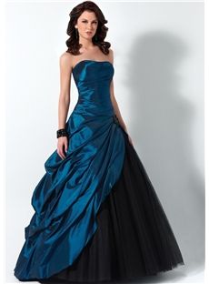 This Is My Sweet Sixteen Dress Dark Blue Prom Dresses, Military Ball Gowns, Black Ball Gown, Strapless Prom Dresses, Chique Outfits, Floor Length Prom Dresses, Prom Dresses Modest, Maggie Sottero, Sweet 16 Dresses