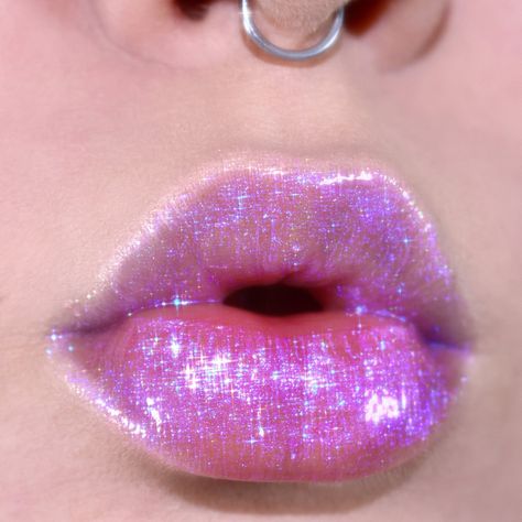 Flutter Lip Gloss - Ensley Reign Cosmetics Mermaid Lip Makeup, Cute Lip Ideas, Fun Lipstick, Gritty Texture, Purple Glasses, Eyeshadow Collection, Purple Lips, Loose Pigments, Gloss À Lèvres