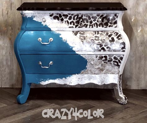 Repainting Furniture, Whimsical Painted Furniture, Revamp Furniture, Upcycled Furniture Diy, Diy Furniture Renovation, Furniture Rehab, Upcycled Home Decor, Painting Furniture Diy, Furniture Renovation