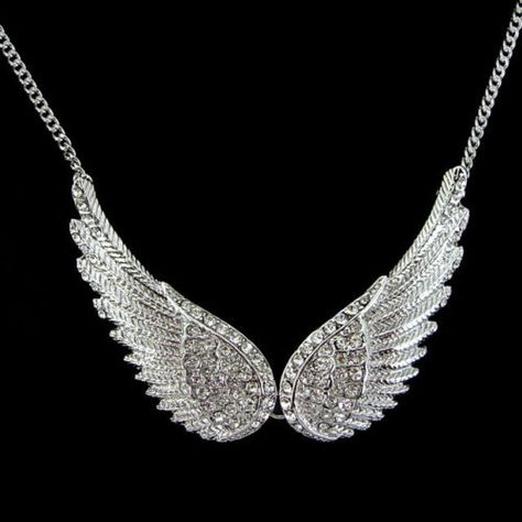 Big Angel Wings, Wings Jewelry, Silver Necklace Designs, Necklaces Chunky, Healing Stones Jewelry, Wing Jewelry, Angel Earrings, Angel Wing Necklace, Contemporary Necklace