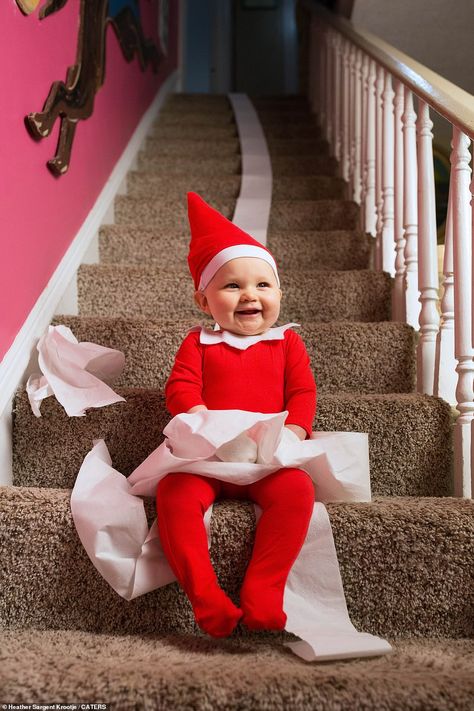 Elf Baby Ideas, Baby Elf On Shelf, Elf On The Shelf Pictures With Baby, Real Baby Elf On The Shelf Ideas, Elf On The Shelf Baby Ideas, Elf Baby Photoshoot, Elf Photoshoot Ideas, Elf On The Shelf Photoshoot Baby, Elf On The Shelf With Baby