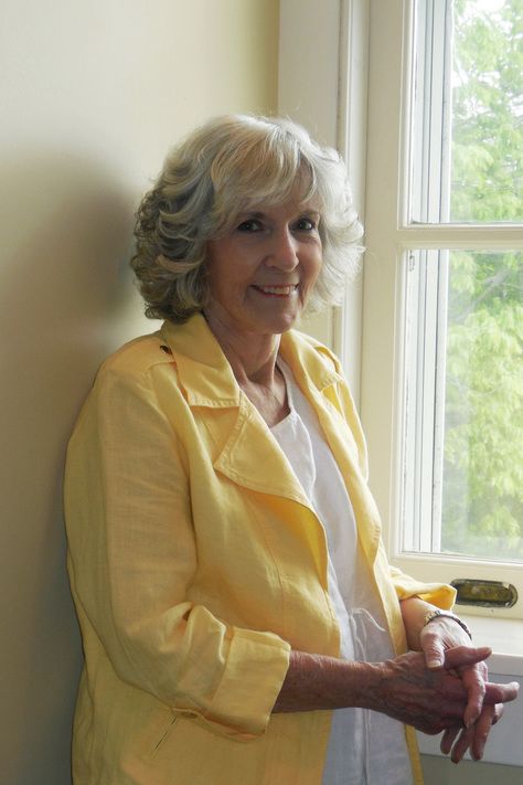 The literacy legacy of Sue Grafton, who died Dec. 28, is remarkable. She was — along with Sara Paretsky, Marcia Muller and others — a pioneer in creating an American genre of female-centered detective fiction in the 1980s. Author Notes, Sue Grafton, Detective Novels, Detective Fiction, Popular Series, Reading Nooks, Mystery Novels, A Cell, Penguin Random House