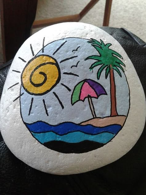 Beach Painted Rocks Ideas, Fun Painted Rocks, Summer Painted Rocks, Painted Rocks Beach, Summer Rock Painting Ideas, Beach Painted Rocks, Seashell Painting, Stone Art Painting, Painted Rocks Kids