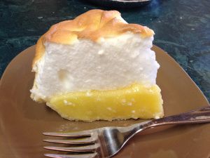 Sugar Free Lemon Pie Recipe, Sugar Free Pie, Sugar Free Desserts Easy, Lemon Pie Recipe, Meringue Pie Recipes, Sugar Free Baking, Sugar Free Recipes Desserts, Sugar Free Treats, Sugar Free Cake