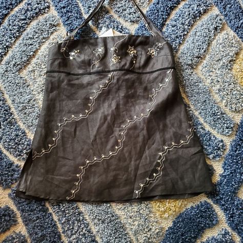 Black Sequined Halter Dress Or Blouse. Has A Side Zipper And Slits On Each Side Of The Hip. Would Be Nice With Either Jean's Or Tights. Nwt. Best Dressed Ashley, Dress With Puffy Sleeves, Visual Archive, Chiffon Lace Dress, Eyelet Lace Dress, Friends Black, Friends Dresses, 2 Friends, Lace Strapless