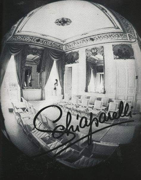 Photography 70s, Research Images, Paris Couture, Elsa Schiaparelli, Surrealism Photography, Gray Aesthetic, Black And White Film, Vintage Couture, Girls World